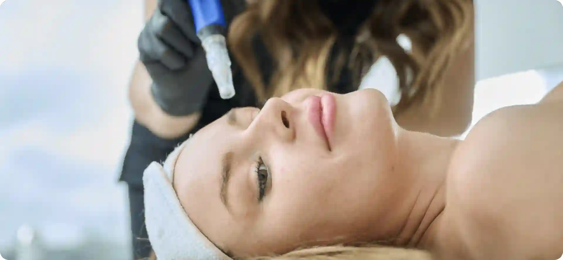 How Do Microneedles Trigger New Collagen and Elastin in Loose Skin Coatbridge?